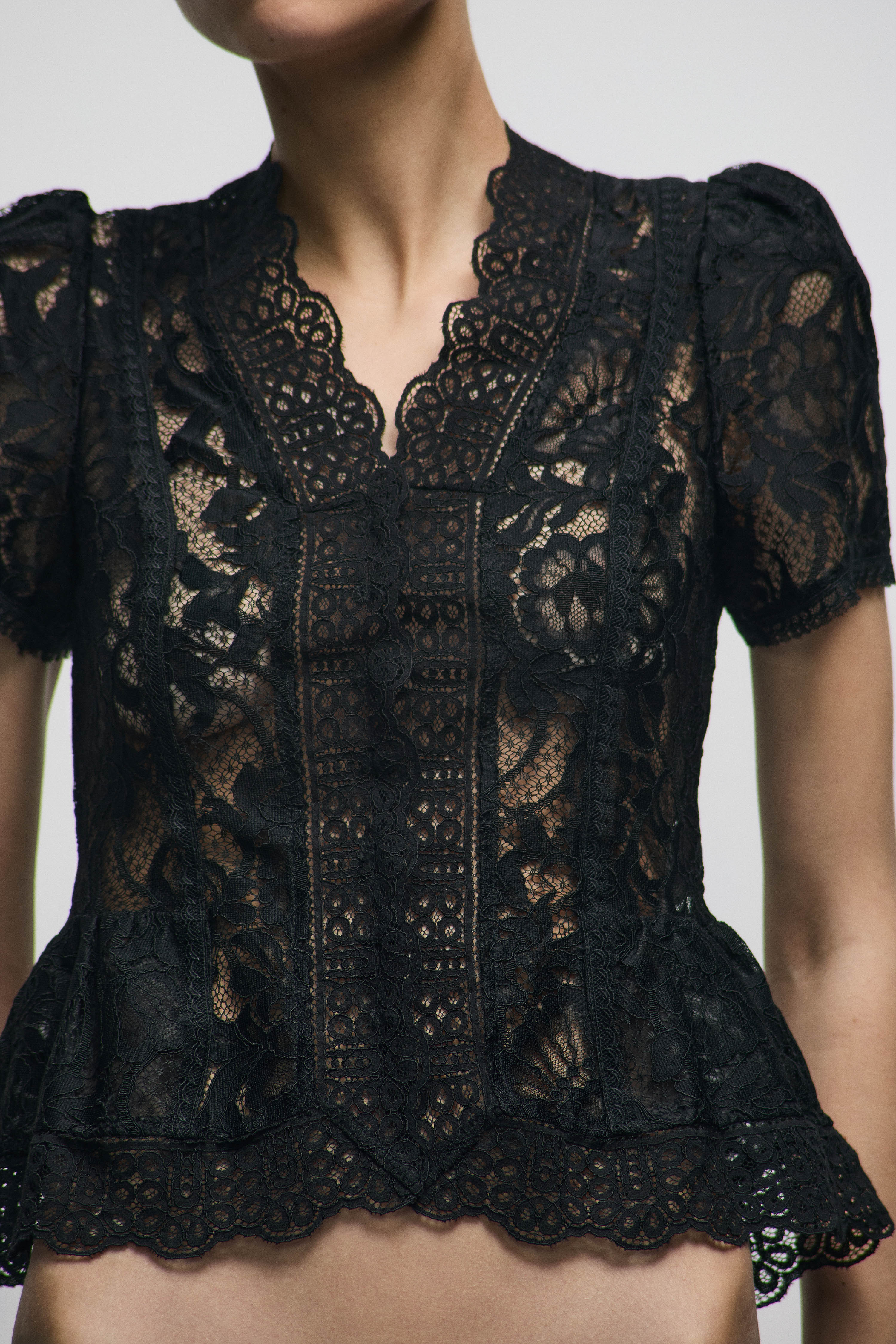 FITTED LACE BLOUSE - Image 2