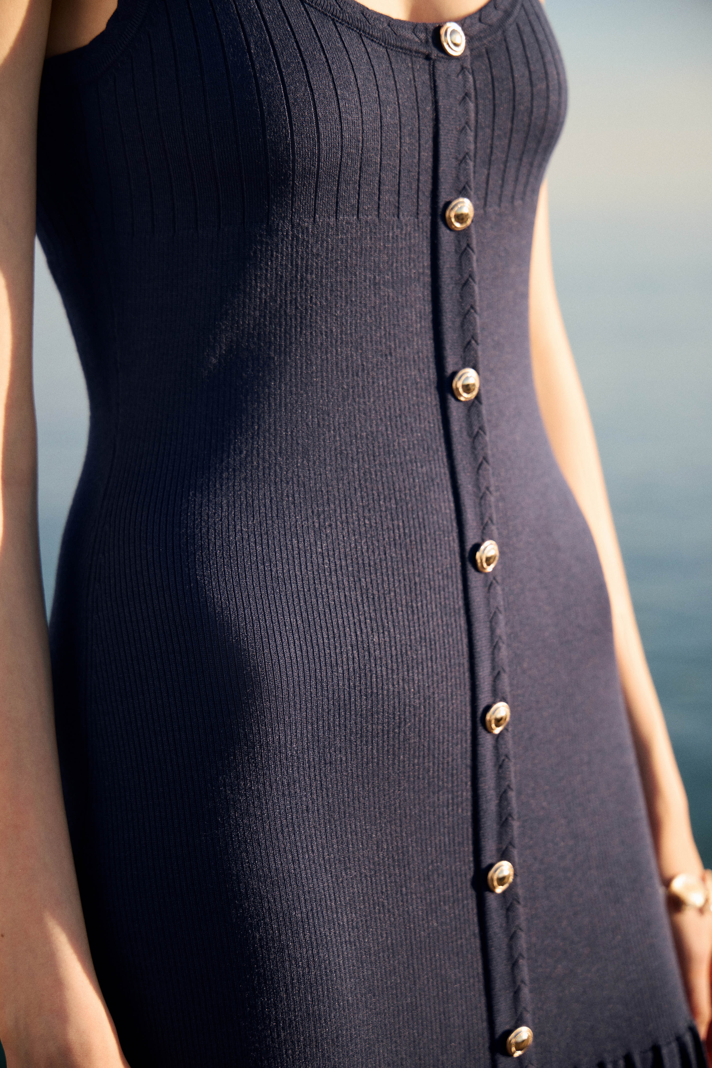 KNITTED VISCOSE DRESS - Image 4