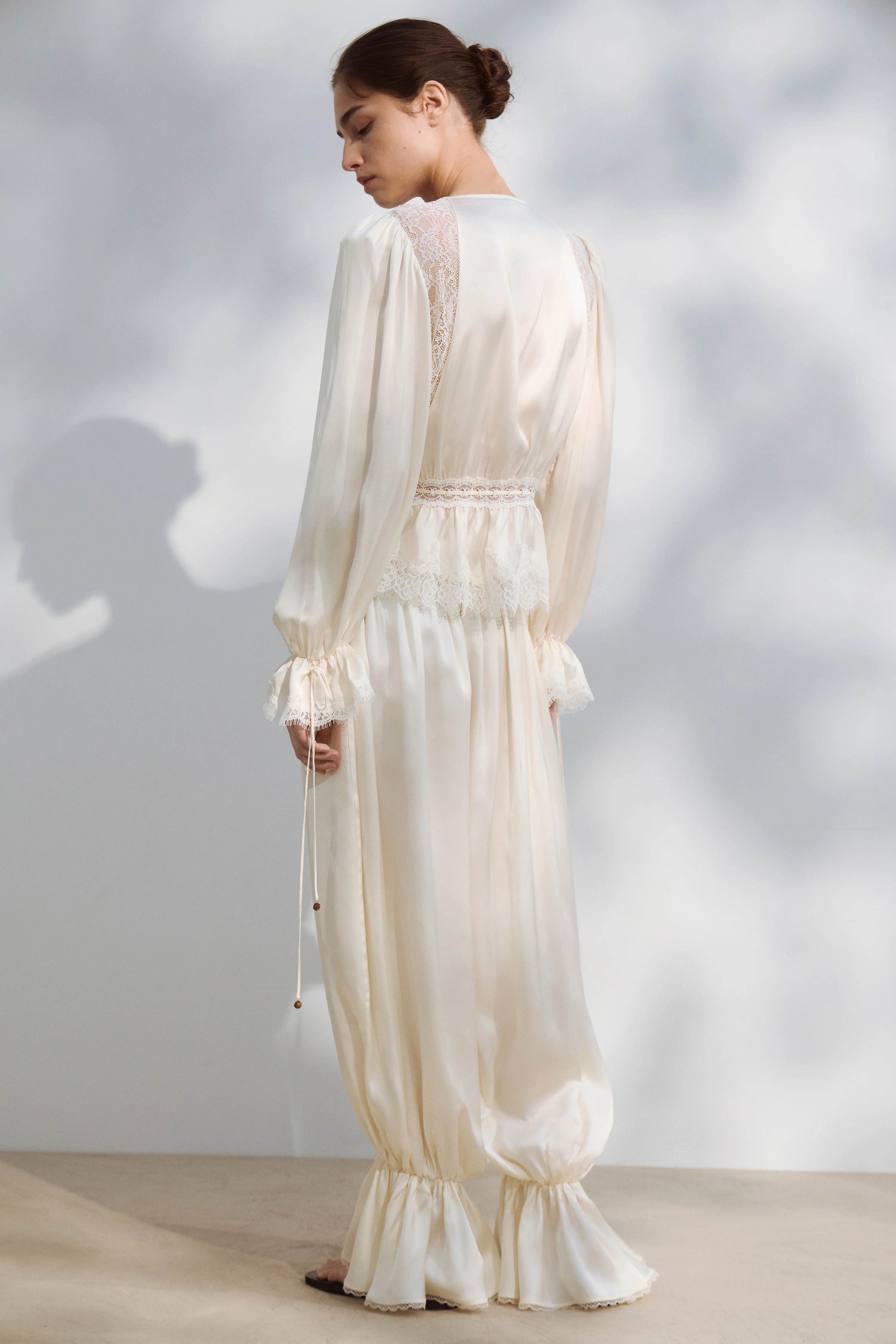 LACE-TRIMMED SATIN BLOUSE - Image 5