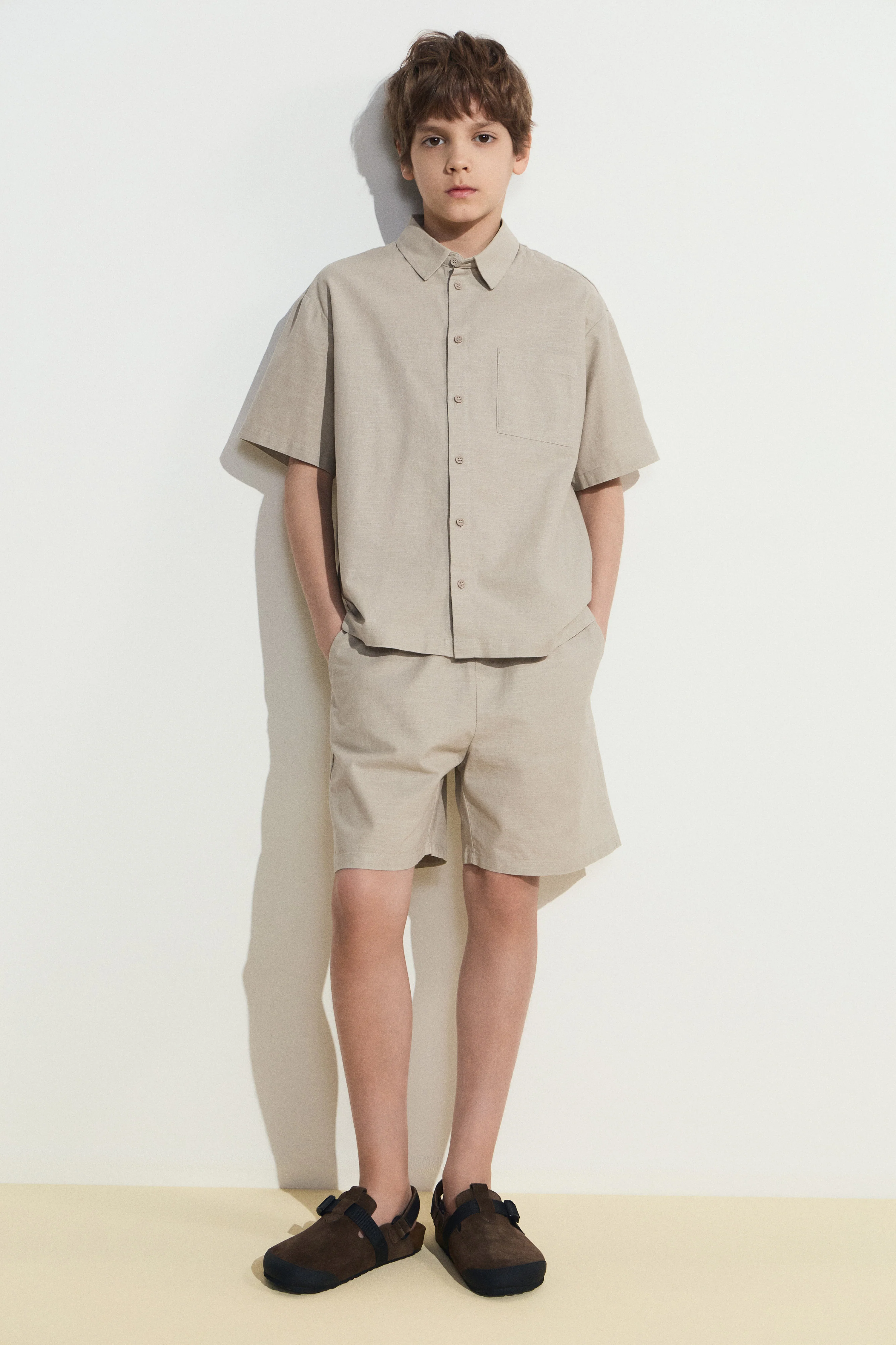 LINEN-BLEND SHORTS
