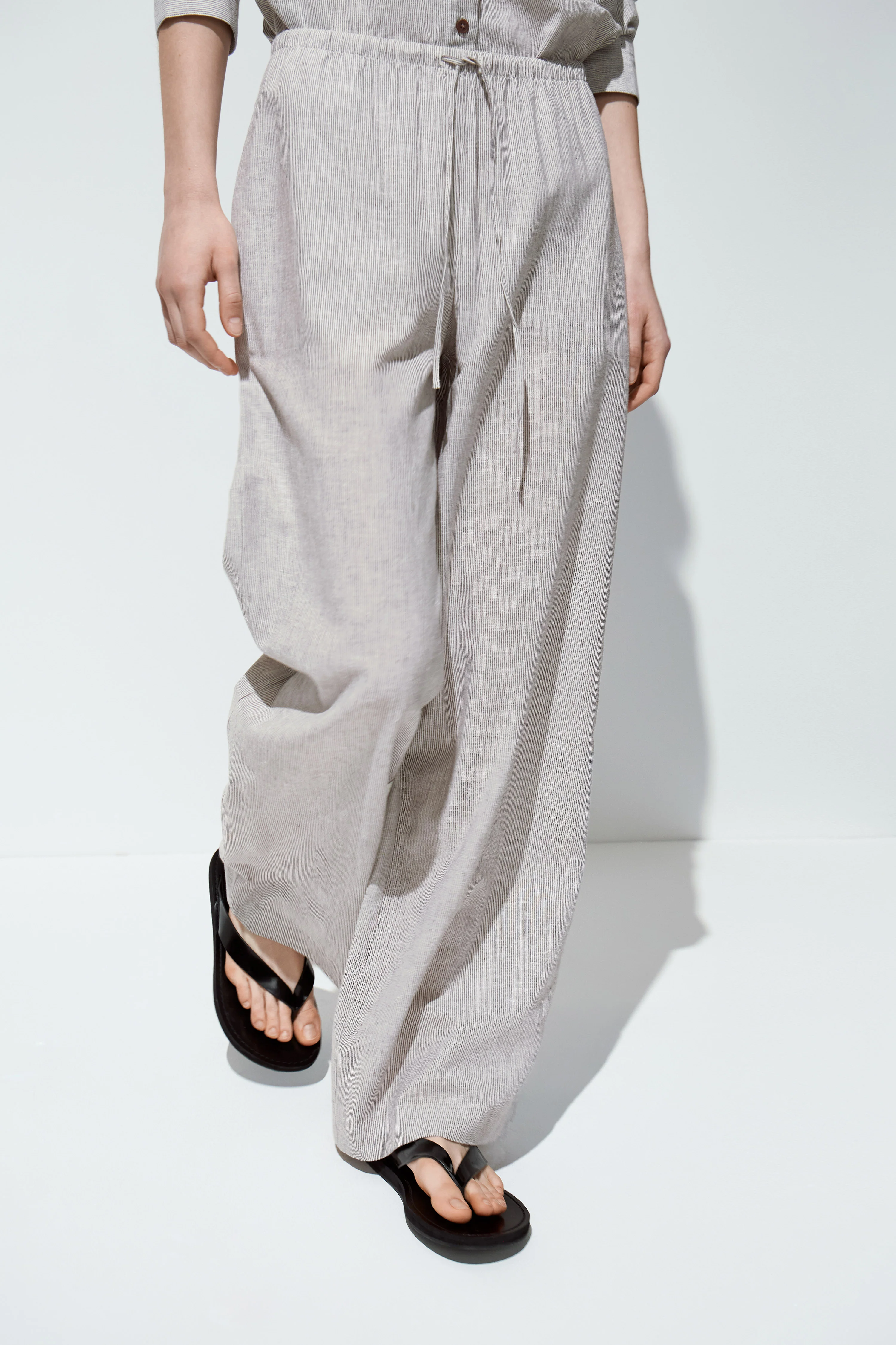 LOOSE-FIT LINEN-COTTON TROUSERS - Image 2