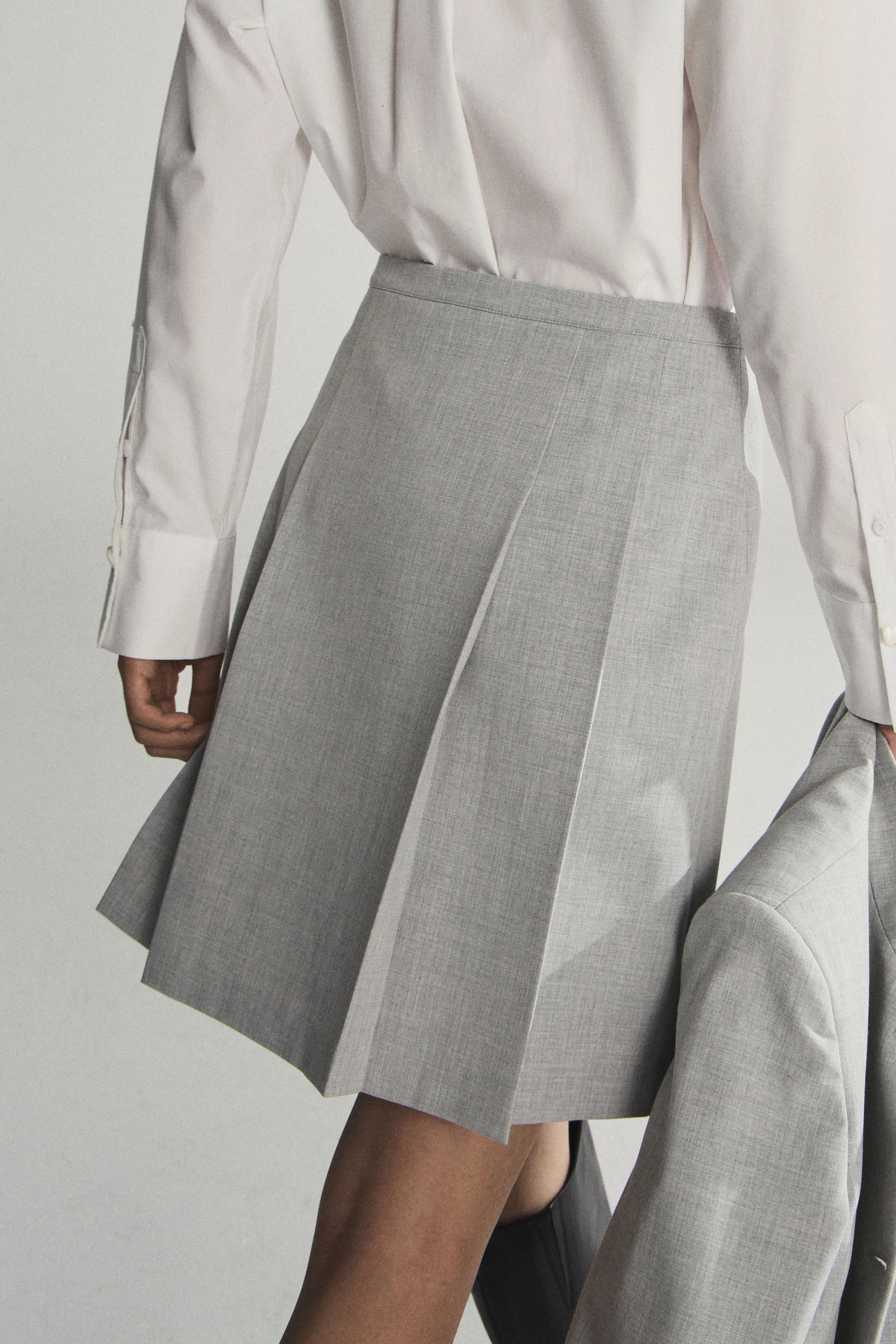PLEATED SKIRT
