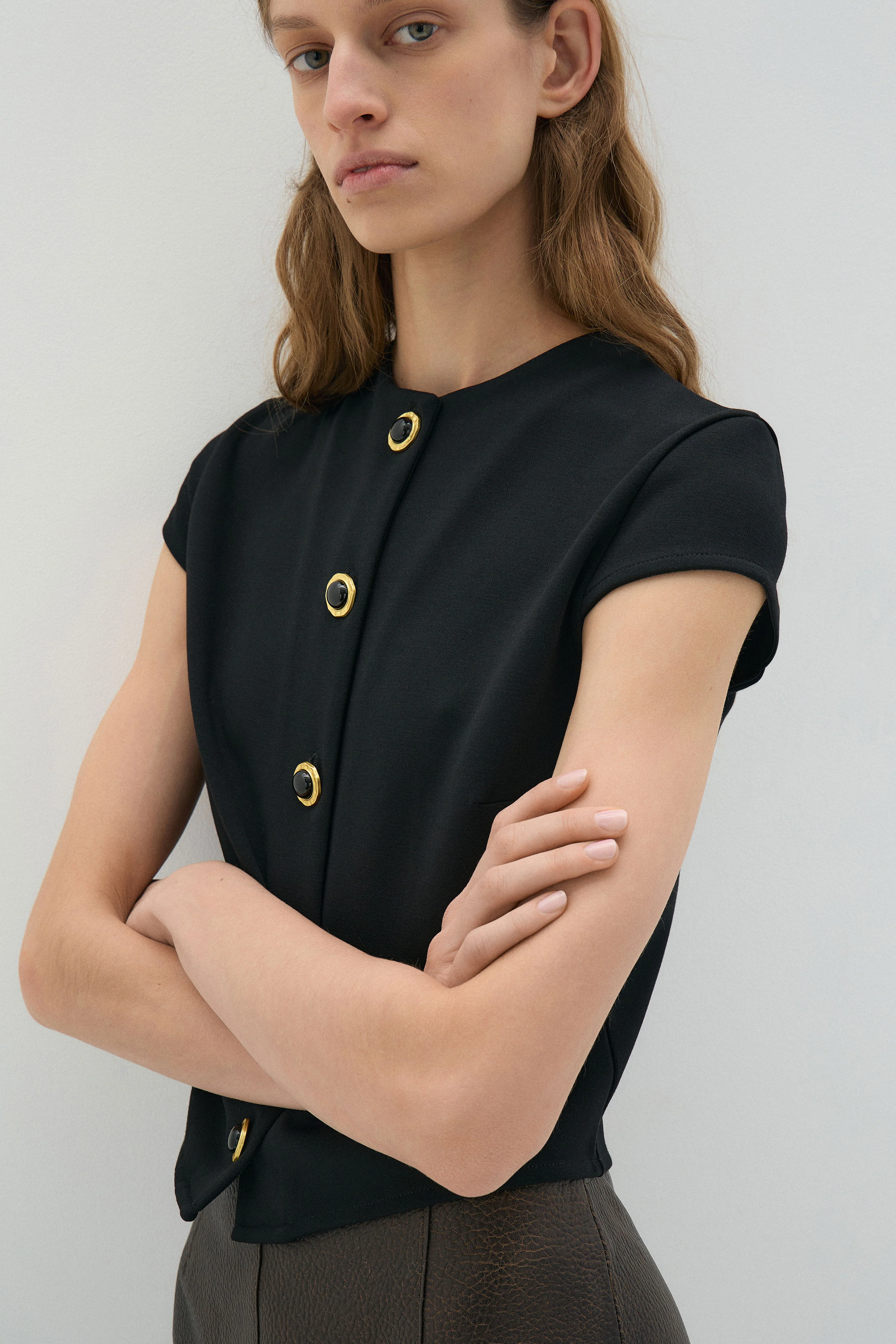 FITTED INTERLOCK T-SHIRT - Image 2